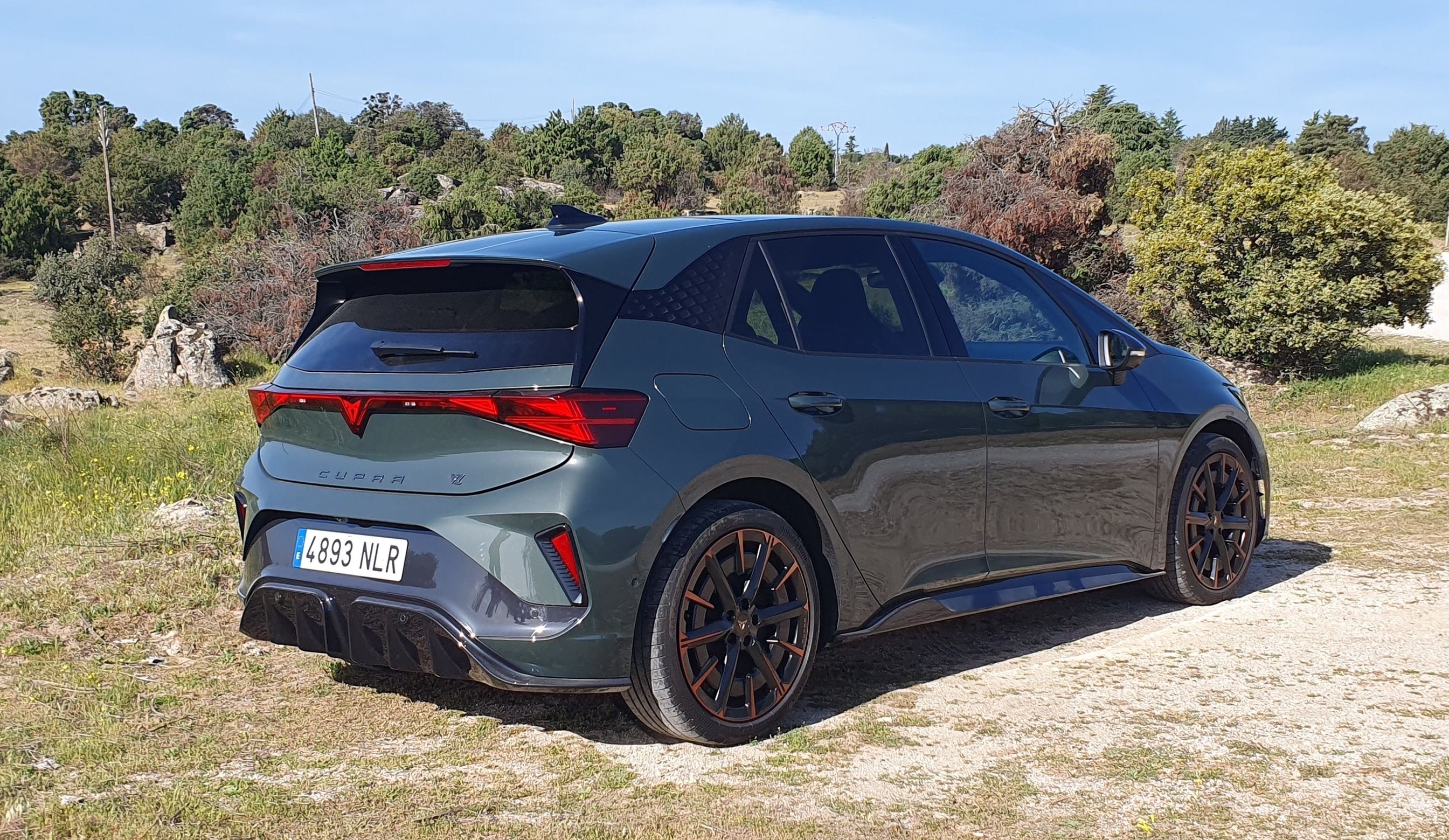 Cupra Born VZ, sportlicher Elektro-Kompaktwagen mit 20-Zoll-Rädern