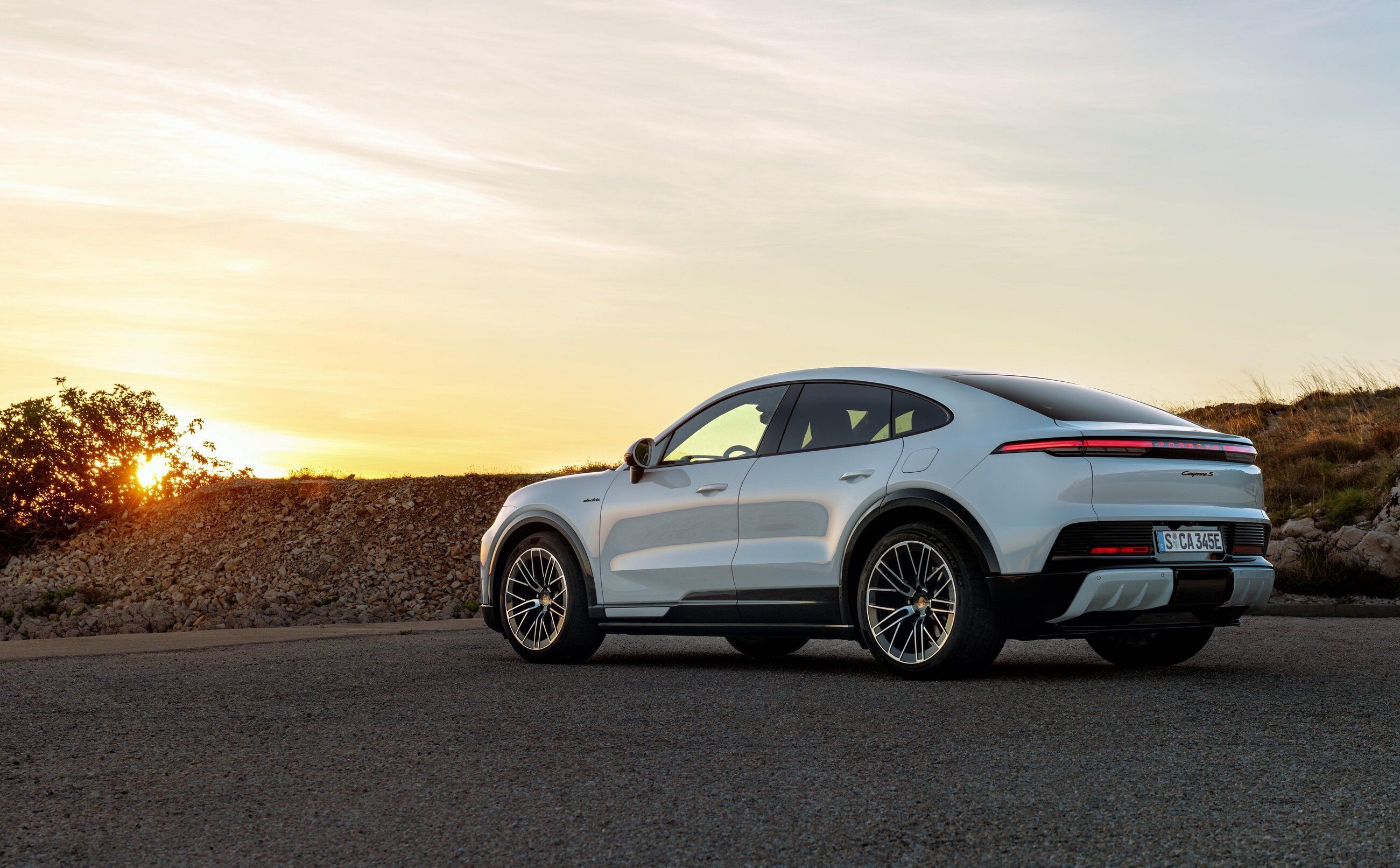 Porsche Cayenne Coupé Electric auf der Auto China in Peking