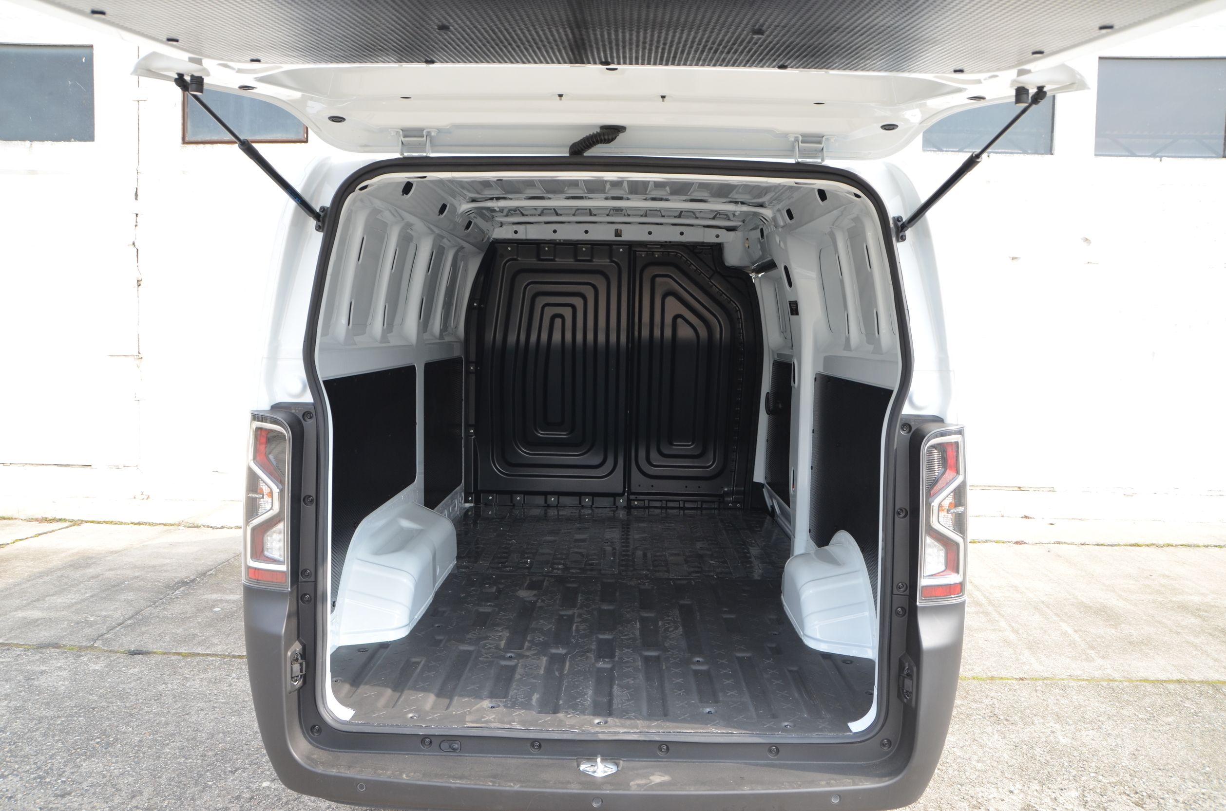 Ari Elektrotransporter 901 XL und 1710 im Überblick