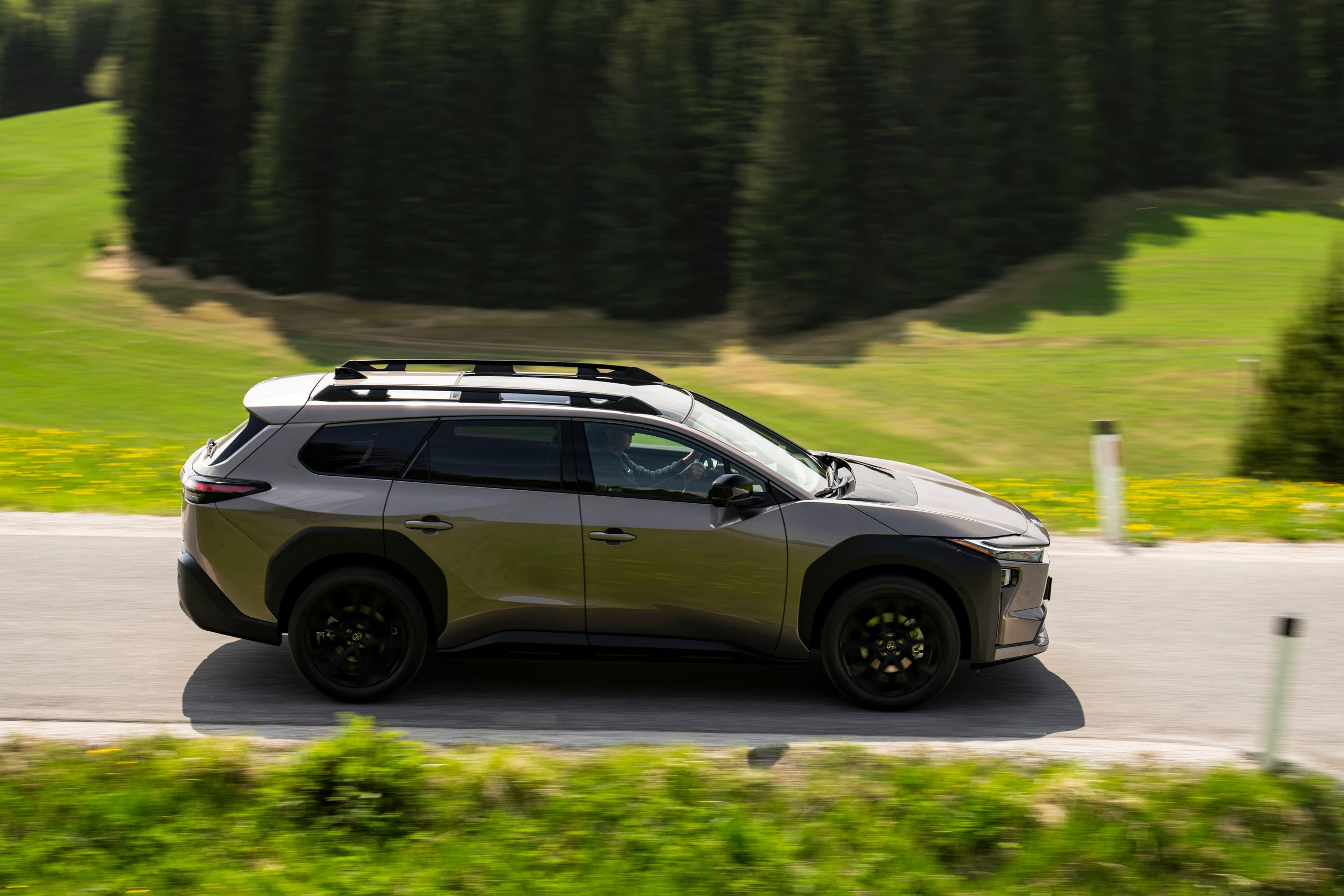 Toyota bZ4X Touring als geräumiger Elektro-Kombi
