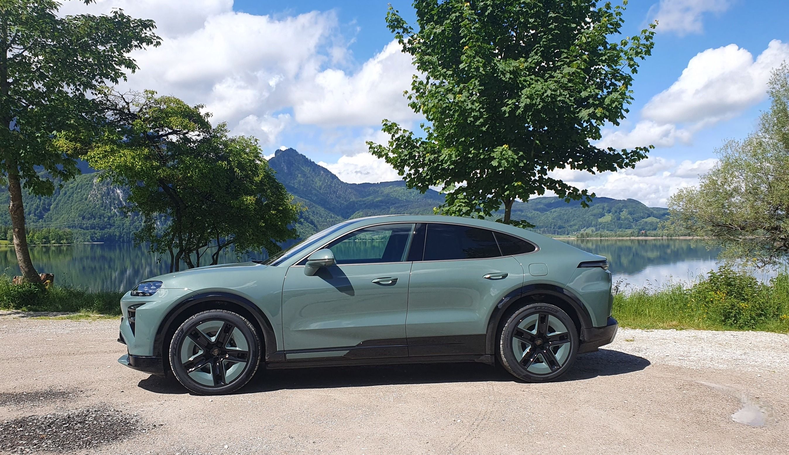 Porsche Cayenne Turbo Coupé Electric als leistungsstarker Elektro-SUV