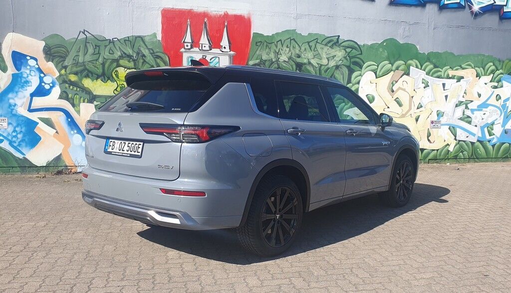 Mitsubishi Outlander PHEV.