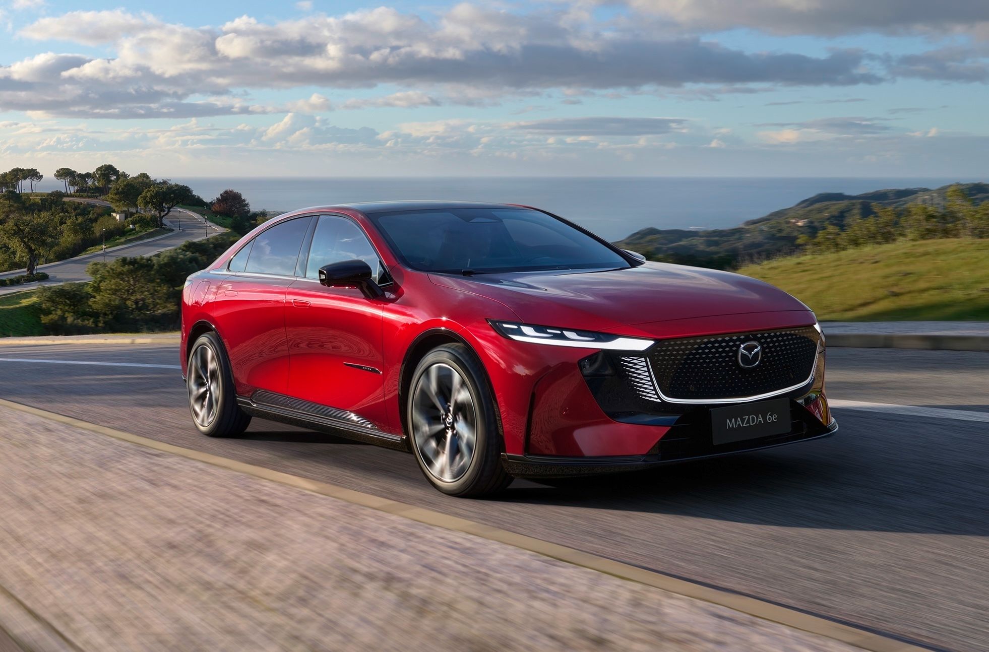 Mazda 6e 2027 lädt schneller und fährt weiter