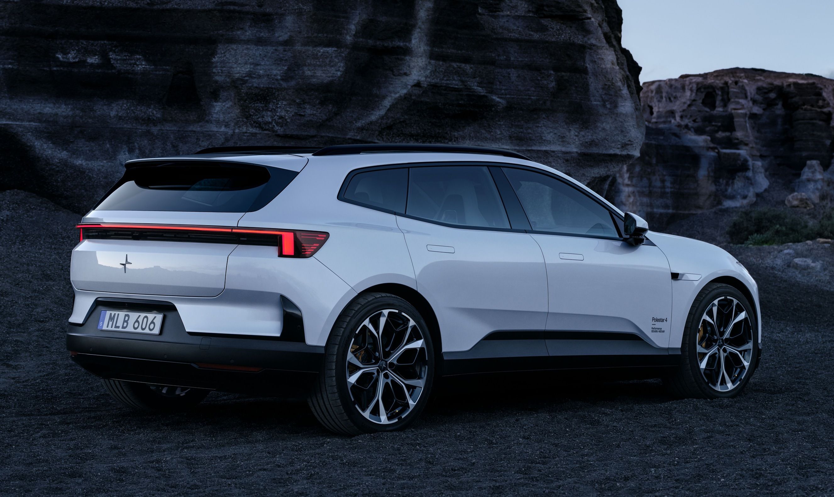 Polestar 4 SUV verbindet Coupé-Technik mit mehr Raum