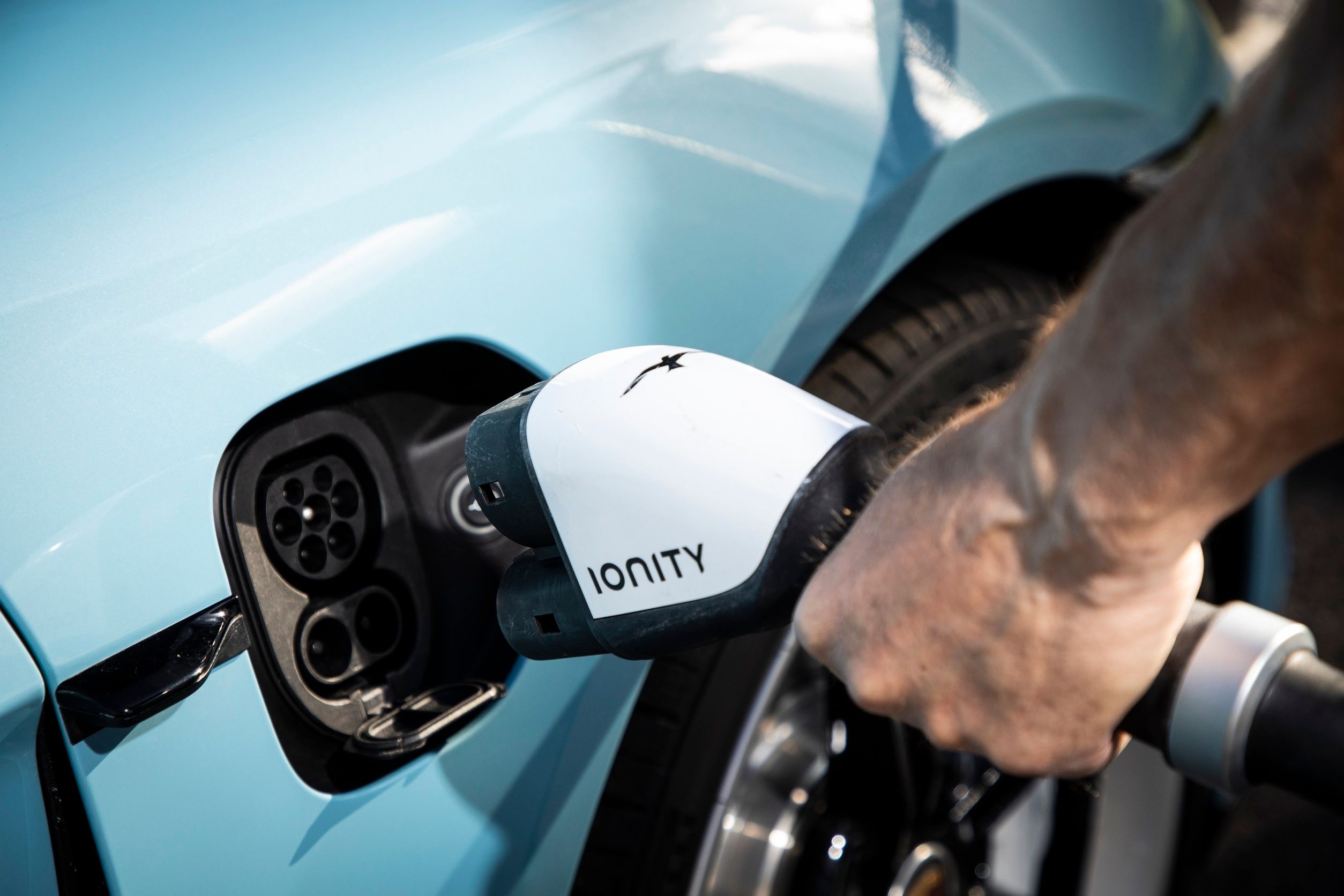 Fahrbatterie im Elektroauto: So bleibt sie länger fit